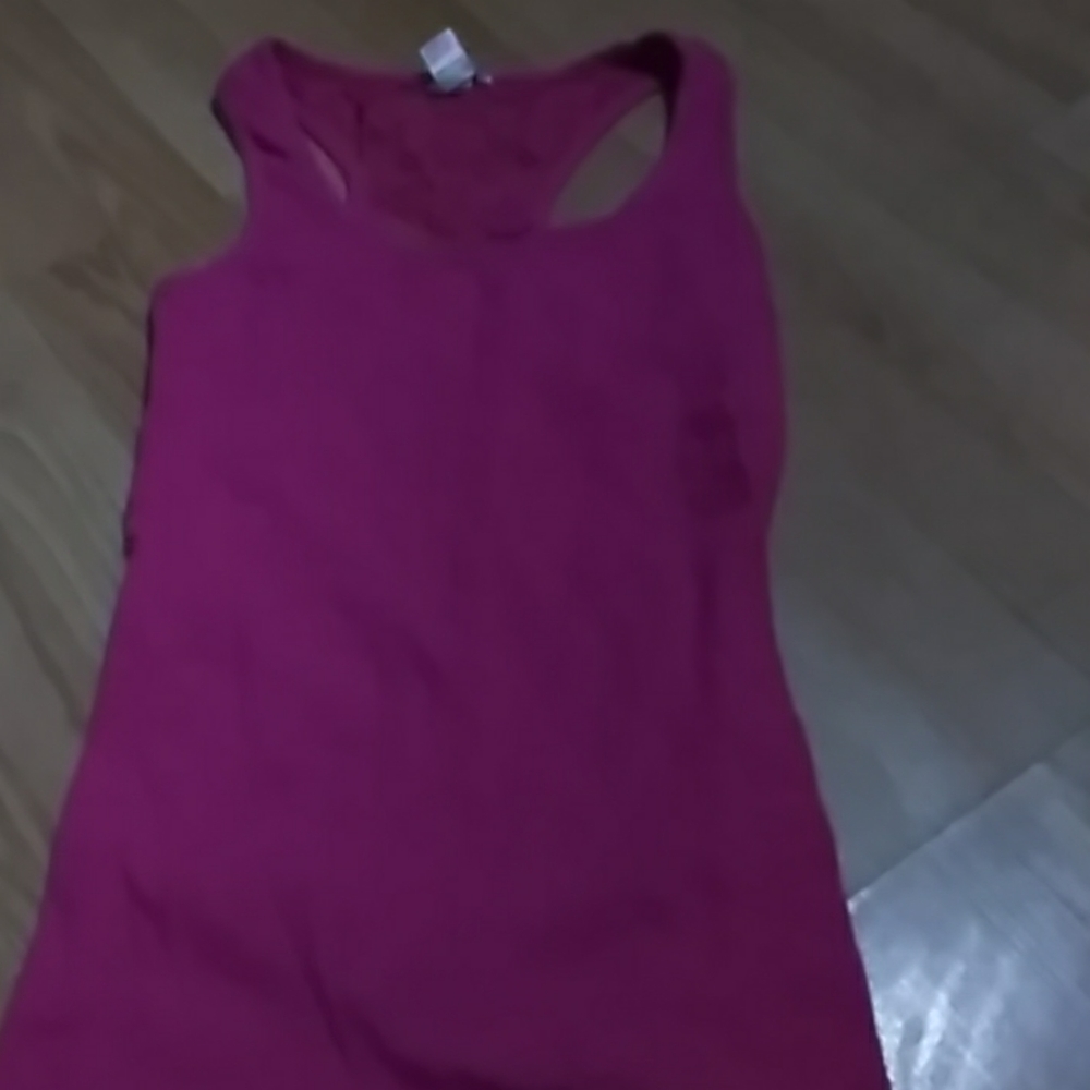 Tank top w/ lace back